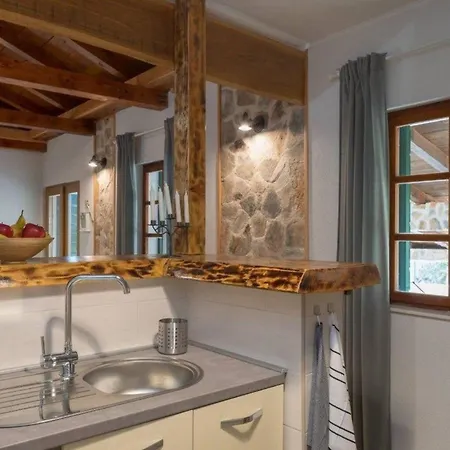 Ferienhaus Mit Privatpool Fur 6 Personen Ca 100 Qm In Rogoznica, Dalmatien Norddalmatien