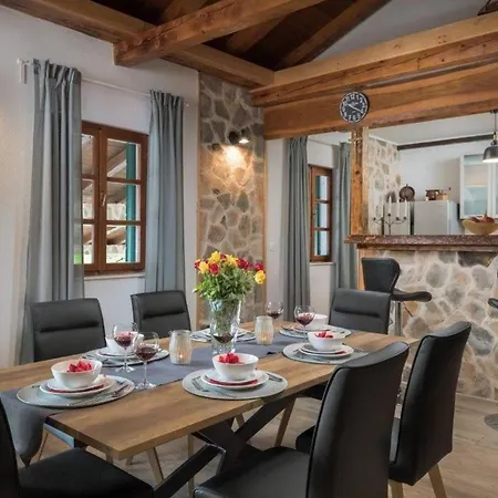 Ferienhaus Mit Privatpool Fur 6 Personen Ca 100 Qm In Rogoznica, Dalmatien Norddalmatien Rogoznica (Sibenik-Knin)