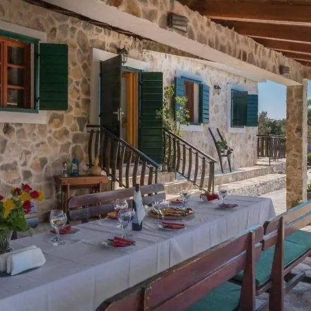 Holiday home Ferienhaus Mit Privatpool Fur 6 Personen Ca 100 Qm In Rogoznica, Dalmatien Norddalmatien
