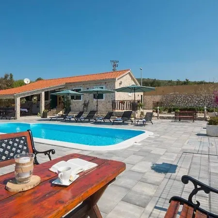 Holiday home Ferienhaus Mit Privatpool Fur 6 Personen Ca 100 Qm In Rogoznica, Dalmatien Norddalmatien
